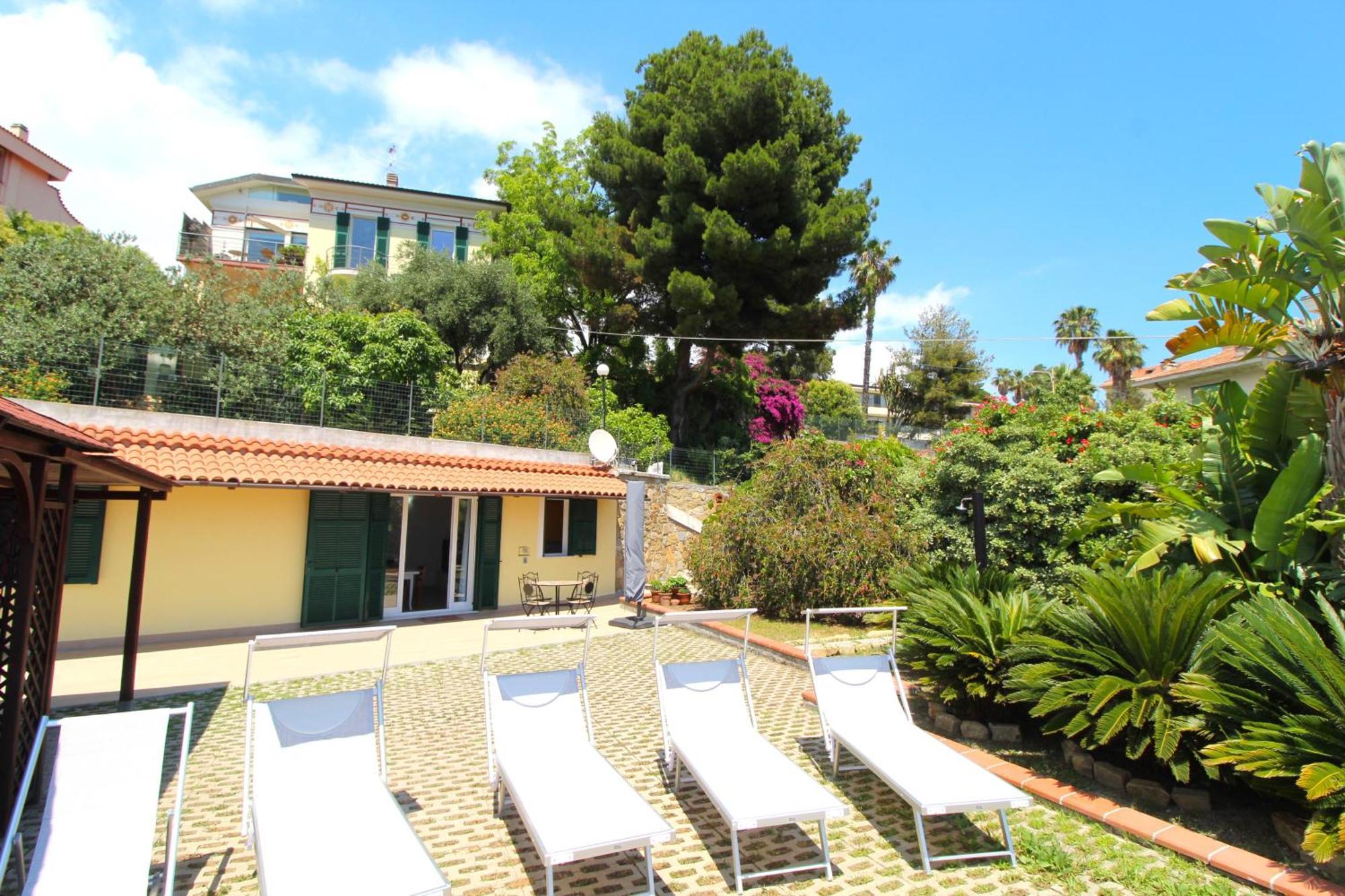 La Pace, Il Sole, Il Mare - Sanremo Casa Indipendente Vista Mare, Posto Auto Privato, Ampio Spazio Esterno Attrezzato, A Pochi Minuti Dalle Spiagge Экстерьер фото